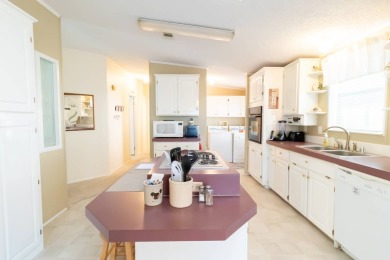 Retirement Haven in Central Florida    Welcome to your turnkey on Southern Dunes Golf and Country Club in Florida - for sale on GolfHomes.com, golf home, golf lot