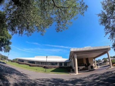Welcome to this beautifully updated 2-bedroom, 2-bathroom on Ventura Country Club in Florida - for sale on GolfHomes.com, golf home, golf lot