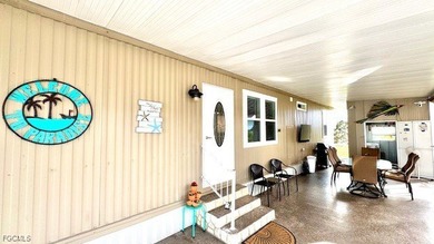 This charming single family home boasts 2 bedrooms and 2 on Riverbend Golf and Country Club in Florida - for sale on GolfHomes.com, golf home, golf lot