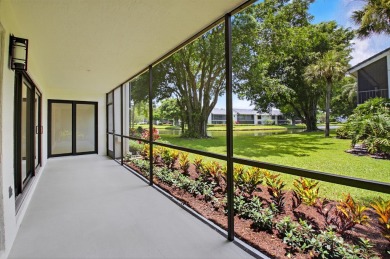 Stunning, 3 Bedroom, 2.5 Bath 1st floor corner Willow Wood on Boca West Golf and Country Club in Florida - for sale on GolfHomes.com, golf home, golf lot