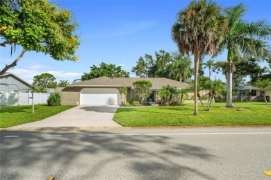 Courtyard Oasis in Bent Tree Village! 

Discover this on Bent Tree Country Club in Florida - for sale on GolfHomes.com, golf home, golf lot