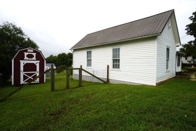 CUTE REMODELED BUNGALOW IN WHITE PINE on Dandridge Golf and Country Club in Tennessee - for sale on GolfHomes.com, golf home, golf lot