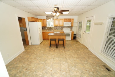 CUTE REMODELED BUNGALOW IN WHITE PINE on Dandridge Golf and Country Club in Tennessee - for sale on GolfHomes.com, golf home, golf lot