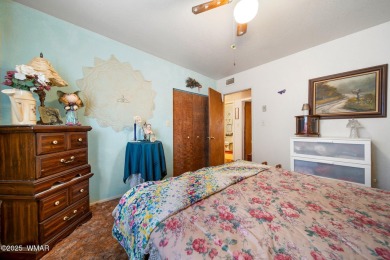 Escape to the tranquility of the countryside with this beautiful on Silver Creek Golf Club in Arizona - for sale on GolfHomes.com, golf home, golf lot
