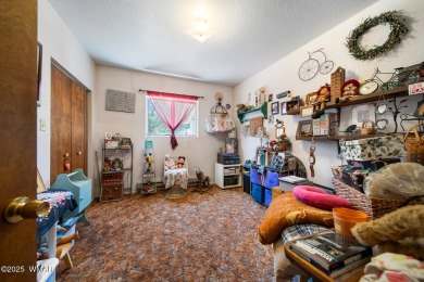 Escape to the tranquility of the countryside with this beautiful on Silver Creek Golf Club in Arizona - for sale on GolfHomes.com, golf home, golf lot