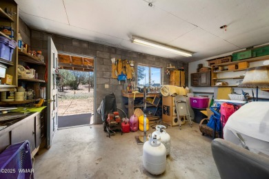 Escape to the tranquility of the countryside with this beautiful on Silver Creek Golf Club in Arizona - for sale on GolfHomes.com, golf home, golf lot