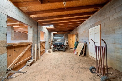 Escape to the tranquility of the countryside with this beautiful on Silver Creek Golf Club in Arizona - for sale on GolfHomes.com, golf home, golf lot