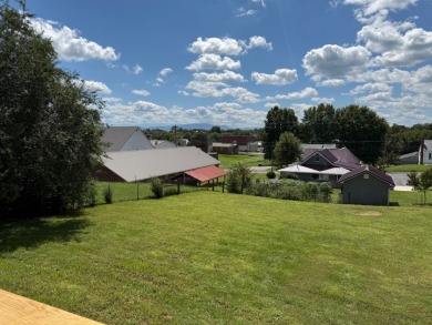 CUTE REMODELED BUNGALOW IN WHITE PINE on Dandridge Golf and Country Club in Tennessee - for sale on GolfHomes.com, golf home, golf lot