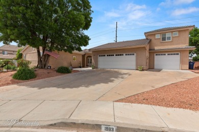 Fantastic home located at the end of a cul-de-sac in Canyon on Entrada at Snow Canyon in Utah - for sale on GolfHomes.com, golf home, golf lot