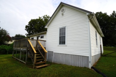 CUTE REMODELED BUNGALOW IN WHITE PINE on Dandridge Golf and Country Club in Tennessee - for sale on GolfHomes.com, golf home, golf lot