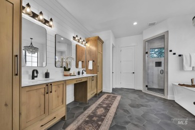 Luxury in Legacy! Better-than-new custom Modern Farmhouse in one on Eagle Legacy Golf Course in Idaho - for sale on GolfHomes.com, golf home, golf lot