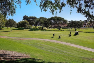 Welcome to this charming ground-floor condo in the highly on Oaks North Golf Course in California - for sale on GolfHomes.com, golf home, golf lot