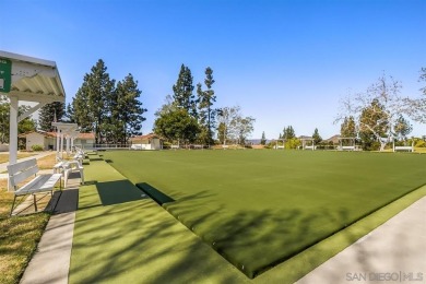 Welcome to this charming ground-floor condo in the highly on Oaks North Golf Course in California - for sale on GolfHomes.com, golf home, golf lot