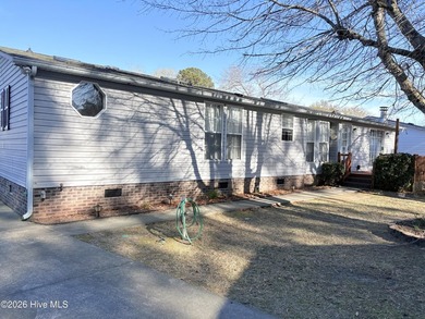 Discover your new home in the heart of Calabash, North Carolina! on Thistle Golf Club in North Carolina - for sale on GolfHomes.com, golf home, golf lot