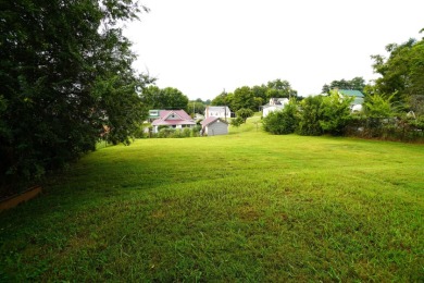 CUTE REMODELED BUNGALOW IN WHITE PINE on Dandridge Golf and Country Club in Tennessee - for sale on GolfHomes.com, golf home, golf lot