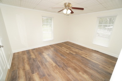 CUTE REMODELED BUNGALOW IN WHITE PINE on Dandridge Golf and Country Club in Tennessee - for sale on GolfHomes.com, golf home, golf lot