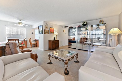 Enjoy easy living in this well-priced 2-bedroom, 2-bath condo in on Kings Point Golf -Flanders Way in Florida - for sale on GolfHomes.com, golf home, golf lot