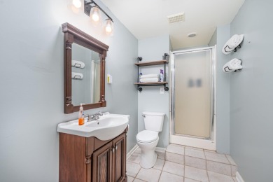 This three-level floor plan townhouse features clean updates and on Boone Links Golf Course in Kentucky - for sale on GolfHomes.com, golf home, golf lot