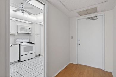 Great opportunity to own a spacious 2 bed, 2 bath condo in on Palm-Aire Country Club and Resort - Palms in Florida - for sale on GolfHomes.com, golf home, golf lot