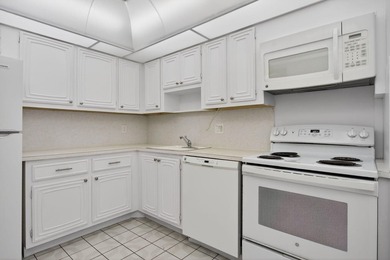 Great opportunity to own a spacious 2 bed, 2 bath condo in on Palm-Aire Country Club and Resort - Palms in Florida - for sale on GolfHomes.com, golf home, golf lot