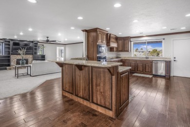 Golf Course Living | No HOA | 4 Bed, 4 Ensuite Baths | Oversized on St. George Golf Course in Utah - for sale on GolfHomes.com, golf home, golf lot