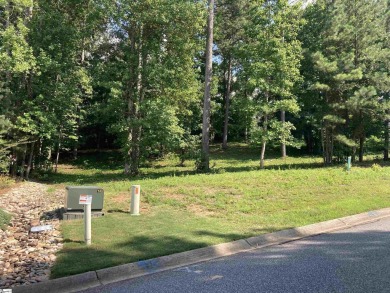 Welcome to 302 Signature Drive, a vacant lot nestled in the on The Clubs at Cherokee Valley Golf Course in South Carolina - for sale on GolfHomes.com, golf home, golf lot