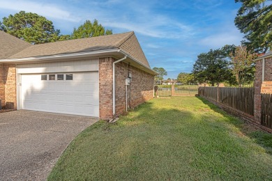 Discover the epitome of comfort and convenience in this charming on Hollytree Country Club in Texas - for sale on GolfHomes.com, golf home, golf lot