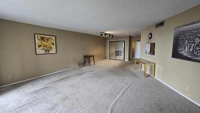 Great opportunity to own a 1 bedroom, 1.5 bathroom king unit in on Palm-Aire Country Club and Resort - Palms in Florida - for sale on GolfHomes.com, golf home, golf lot