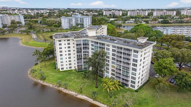 Great opportunity to own a 1 bedroom, 1.5 bathroom king unit in on Palm-Aire Country Club and Resort - Palms in Florida - for sale on GolfHomes.com, golf home, golf lot