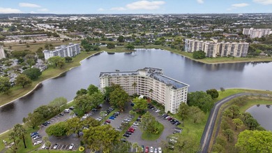 Great opportunity to own a 1 bedroom, 1.5 bathroom king unit in on Palm-Aire Country Club and Resort - Palms in Florida - for sale on GolfHomes.com, golf home, golf lot