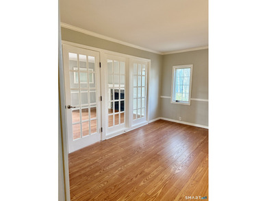 Location! Location! Location! Perfect for year round living or on Norwich Golf Course in Connecticut - for sale on GolfHomes.com, golf home, golf lot