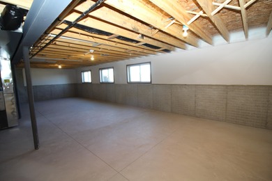 The Emerson is a 3 bed, 2.5 bath home on a lookout basement lot on Twin Lakes Country Club in Wisconsin - for sale on GolfHomes.com, golf home, golf lot