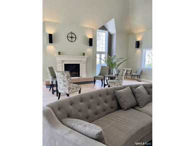 Location! Location! Location! Perfect for year round living or on Norwich Golf Course in Connecticut - for sale on GolfHomes.com, golf home, golf lot