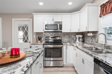 ATTENTION: Here is a *RARE FIND* in the VILLAGE of COUNTRY CLUB on El Diablo Executive Golf Course in Florida - for sale on GolfHomes.com, golf home, golf lot