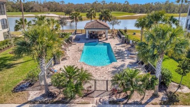This is a rare find, 3-bedroom, end unit, split bedroom floorpan on Lakewood National Golf Club in Florida - for sale on GolfHomes.com, golf home, golf lot