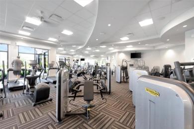 This is a rare find, 3-bedroom, end unit, split bedroom floorpan on Lakewood National Golf Club in Florida - for sale on GolfHomes.com, golf home, golf lot