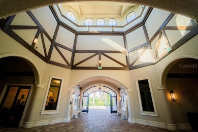 This is a rare find, 3-bedroom, end unit, split bedroom floorpan on Lakewood National Golf Club in Florida - for sale on GolfHomes.com, golf home, golf lot