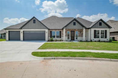 $7500 IN BUILDER INCENTIVES FOR INTEREST RATE REDUCTION! on Harbor Lakes Golf Club in Texas - for sale on GolfHomes.com, golf home, golf lot
