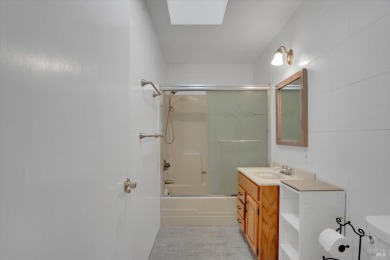 Welcome to 2867 18th Street in San Pablo! This charming on Richmond Country Club in California - for sale on GolfHomes.com, golf home, golf lot