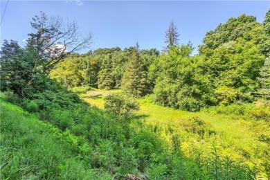 Build Your Dream Home on this Beautiful, Wooded, Semi-Private on Meadowink Golf Course in Pennsylvania - for sale on GolfHomes.com, golf home, golf lot