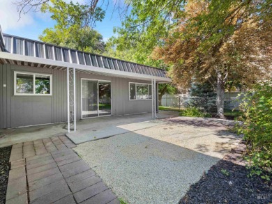 Welcome to Plantation View! This beautifully updated 2 bed, 2 on Plantation Country Club in Idaho - for sale on GolfHomes.com, golf home, golf lot