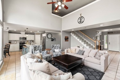 132 St Andrews | Rockport Country Club. A spacious and on Rockport Country Club in Texas - for sale on GolfHomes.com, golf home, golf lot