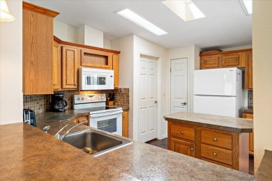 Don't miss the best deal ever in Savanna Club. Here we have on Savanna Golf Club in Florida - for sale on GolfHomes.com, golf home, golf lot