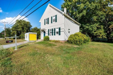 CLASSIC LITCHFIELD NEW ENGLANDER: This classic New Englander on Passaconaway Country Club in New Hampshire - for sale on GolfHomes.com, golf home, golf lot
