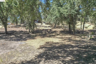 Tucked away on a peaceful cul-de-sac in the beautiful gated on Pine Mountain Lake Country Club in California - for sale on GolfHomes.com, golf home, golf lot