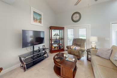 :Welcome to Gator Trace Golf & Country Club! Pride of ownership on Gator Trace Golf and Country Club in Florida - for sale on GolfHomes.com, golf home, golf lot