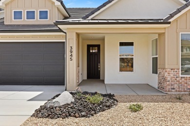 4 Car Garage, 2x6 exterior walls, fireplace with built-ins on Copper Rock Golf Course in Utah - for sale on GolfHomes.com, golf home, golf lot