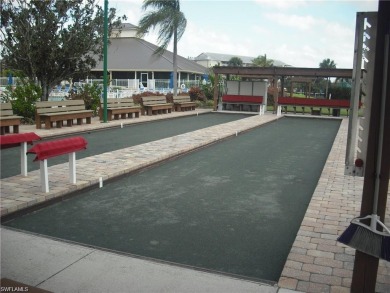 THE COMMUNITY:
 ---Breckenridge is made up of 842 units on Breckenridge Golf and Country Club in Florida - for sale on GolfHomes.com, golf home, golf lot