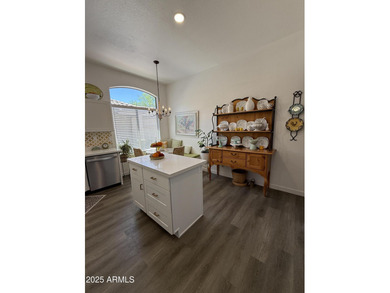 Beautiful remodeled townhome in the Active Adult community of on Oakwood Golf Club  in Arizona - for sale on GolfHomes.com, golf home, golf lot