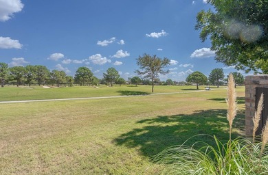 Stunning 4 bed, 3 bath home on the golf course with sweeping on Green Tree Country Club in Texas - for sale on GolfHomes.com, golf home, golf lot